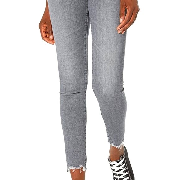 AG Legging Skinny Jean Size 27 light grey with Frayed Leg. Excellent Condition - Picture 2 of 16